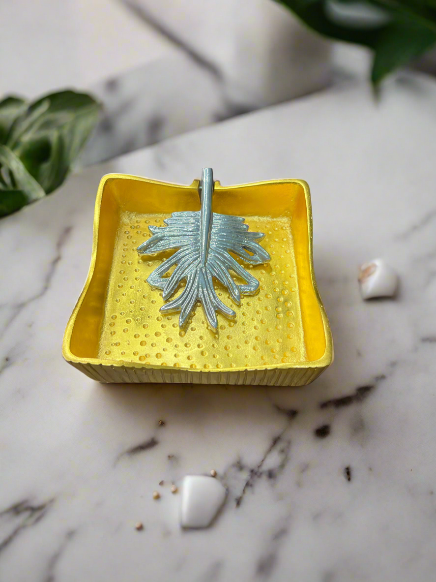 Pinnate Leaf Napkin Holder - LA Home Store