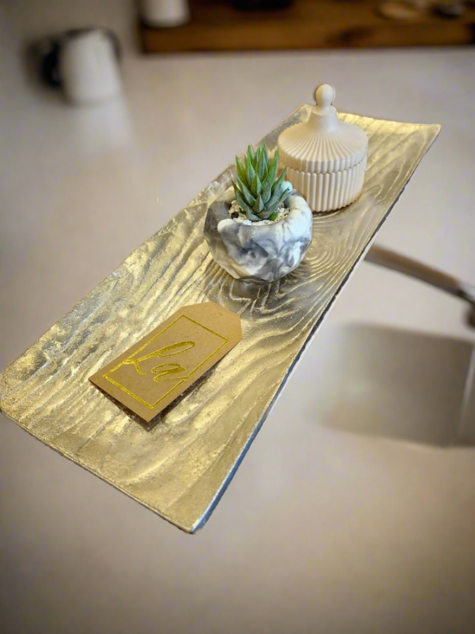 Log DIsh Gold