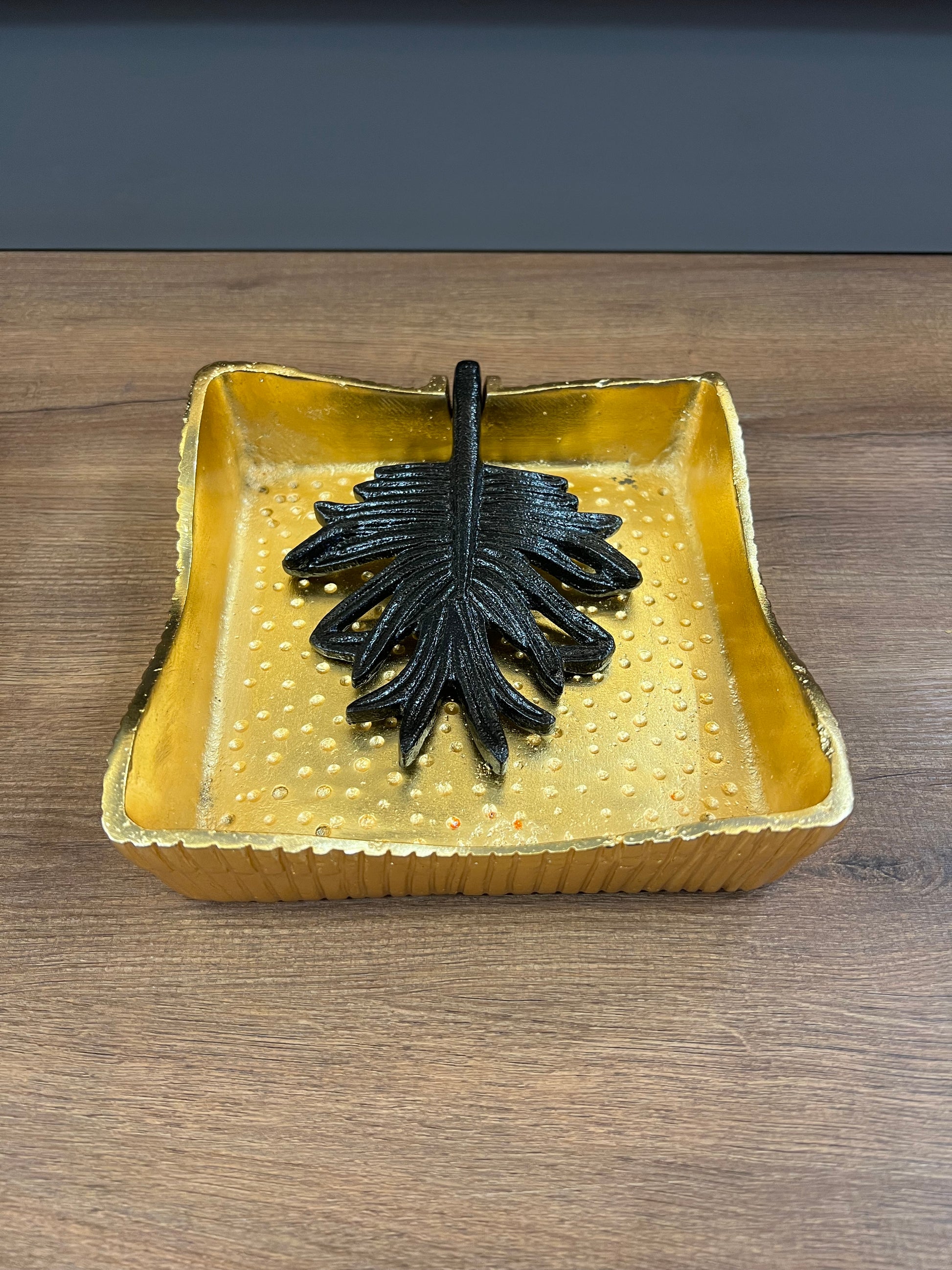 Pinnate Leaf Napkin Holder - LA Home Store