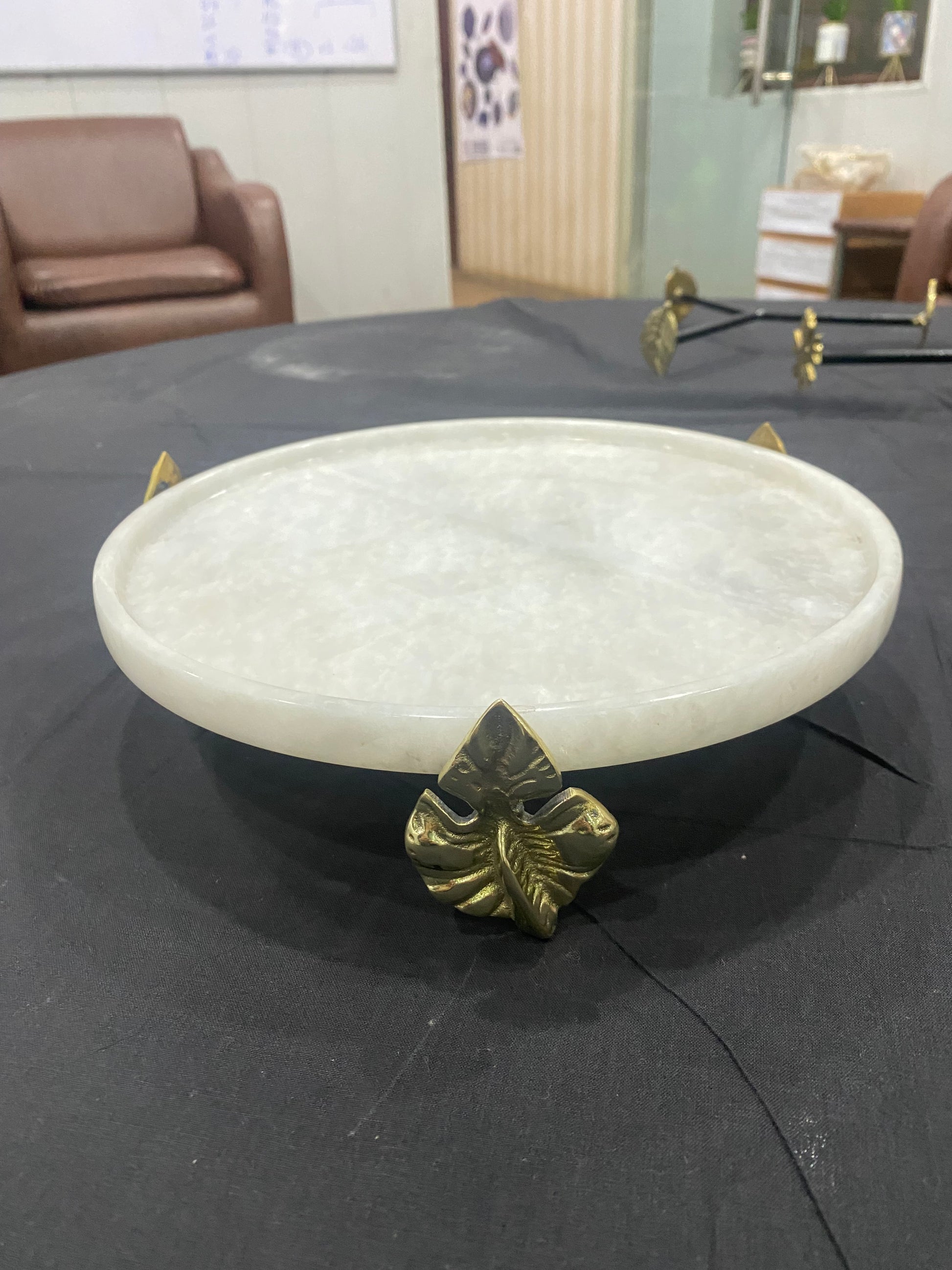 Marble Plate Flat With Brass Stand - (20 Cm) - LA Home Store